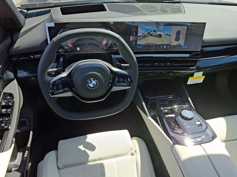 New 2026 BMW 530i xDrive w/ Premium Package AWD/4WD image 2