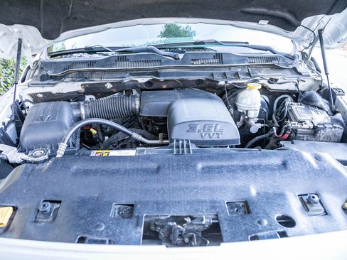 Used 2019 RAM 1500 Express image 33