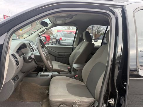 Used 2015 Nissan Xterra S w/ Value Package image 9