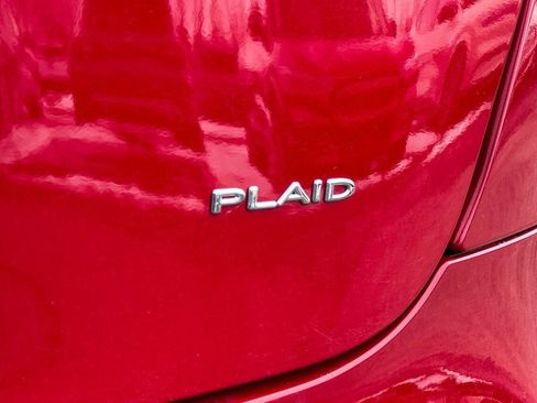 Used 2021 Tesla Model S Plaid image 19
