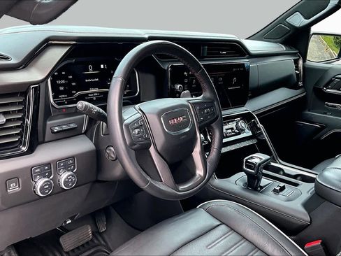 Used 2023 GMC Sierra 1500 AT4X AWD/4WD image 18
