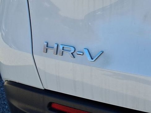 Certified 2025 Honda HR-V Sport image 31