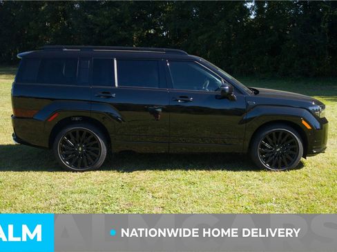 Used 2025 Hyundai Santa Fe Calligraphy image 5