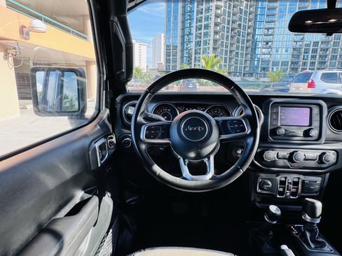 Used 2020 Jeep Gladiator Sport w/ Quick Order Package 24S image 17