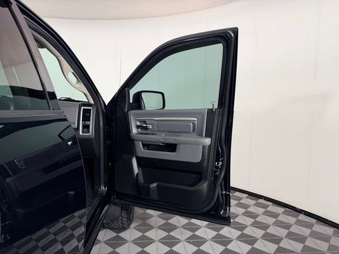 Used 2019 RAM 1500 Warlock w/ Electronics Group AWD/4WD image 30