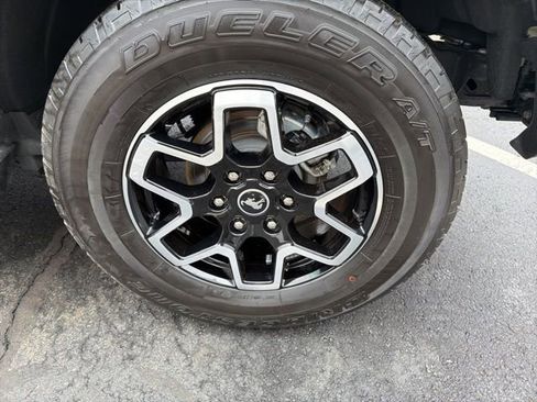 Used 2025 Ford Bronco Outer Banks AWD/4WD image 24