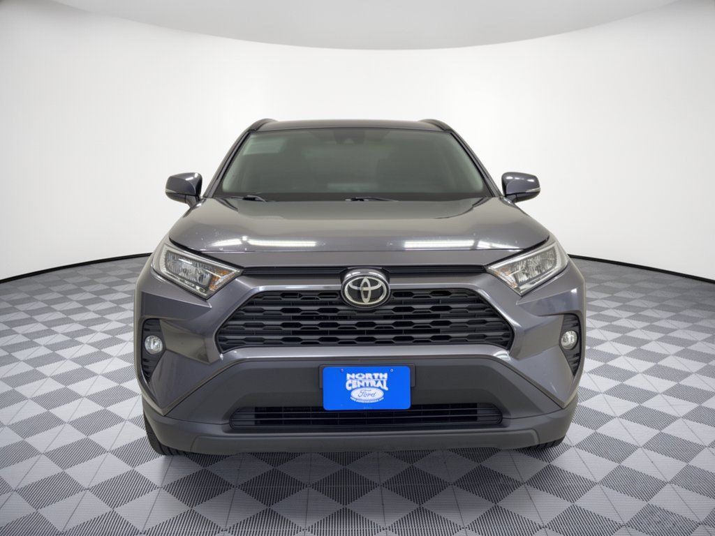 Used 2021 Toyota RAV4 XLE w/ Convenience Package FWD image 6
