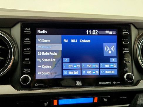 Used 2021 Toyota Tacoma TRD Off-Road w/ TRD Premium Off Road Package image 15