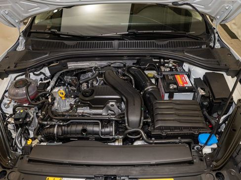 Used 2025 Volkswagen Jetta SEL image 20