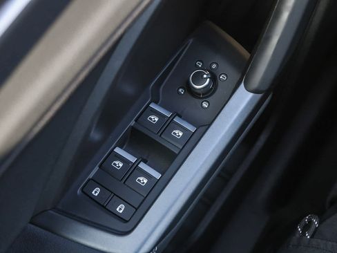 New 2025 Audi Q3 2.0T Premium w/ Convenience Package image 35