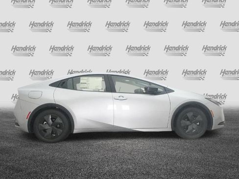 Certified 2026 Toyota Prius Plug-In Hybrid FWD image 65