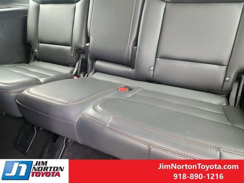 Used 2025 Ford Expedition Active AWD/4WD image 32