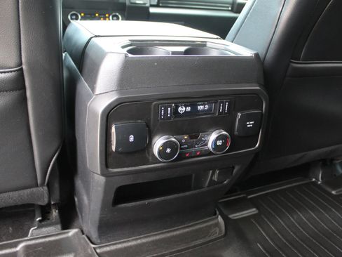 Used 2019 Ford Expedition Limited w/ Equipment Group 301A AWD/4WD image 21