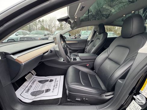 Used 2023 Tesla Model 3 Performance image 6