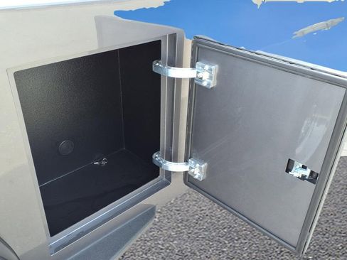 New 2025 Ford F450 Lariat w/ Lariat Ultimate Package AWD/4WD image 28