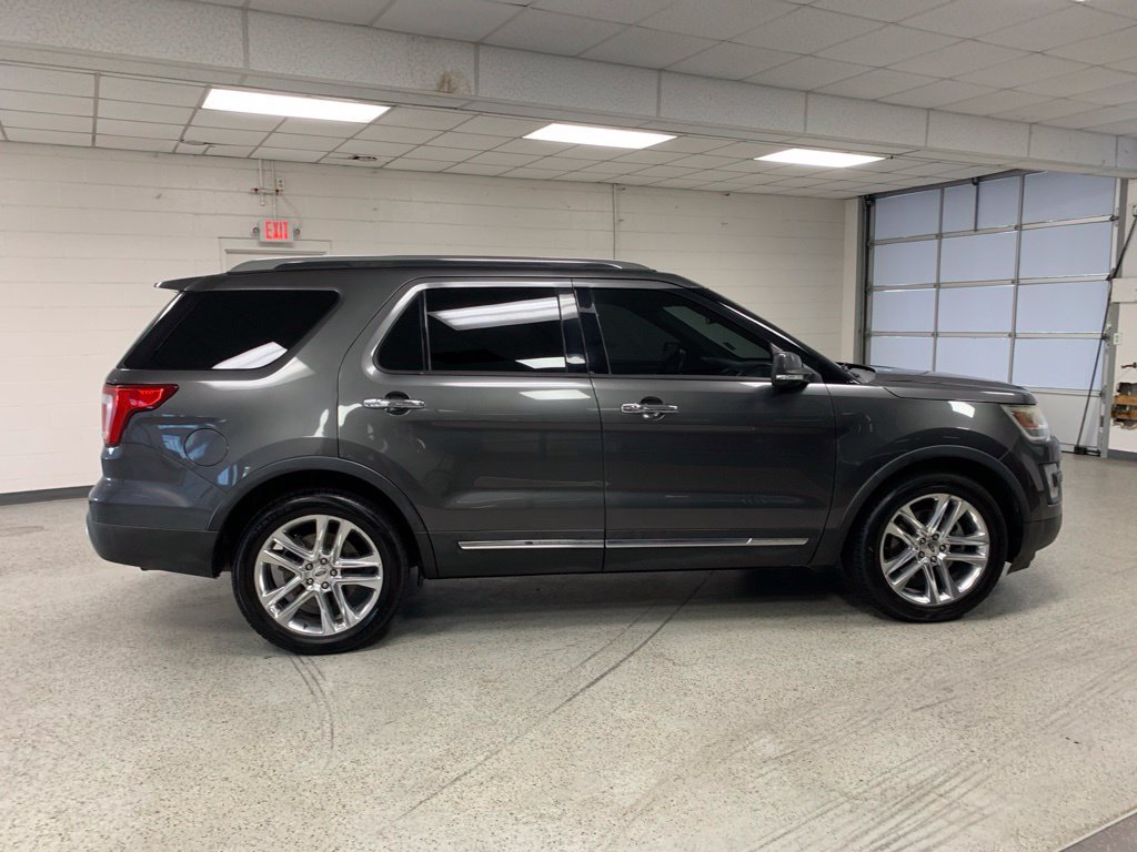 Used 2017 Ford Explorer Limited FWD image 7