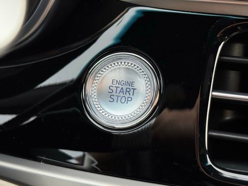 Used 2026 Genesis G70 2.5T image 31