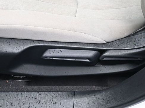 Used 2025 Honda Accord LX image 17