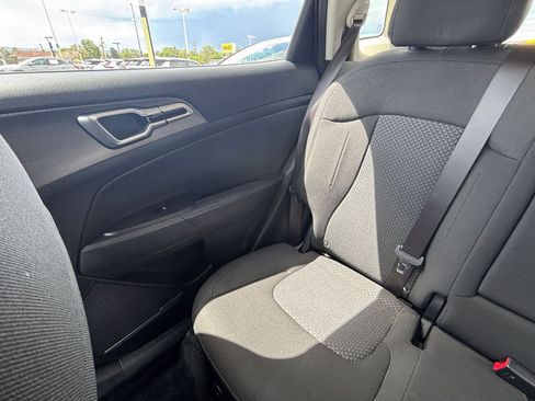 Used 2025 Kia Sportage LX FWD image 37