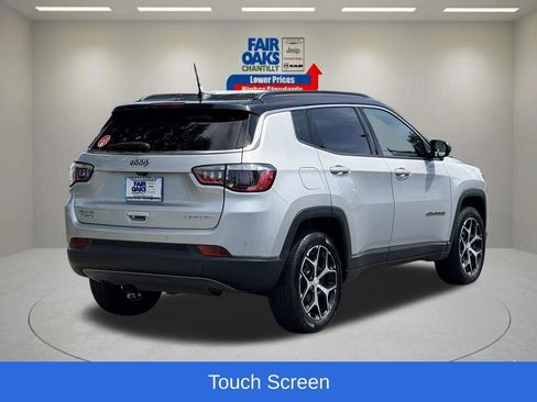 Used 2024 Jeep Compass Limited AWD/4WD image 8