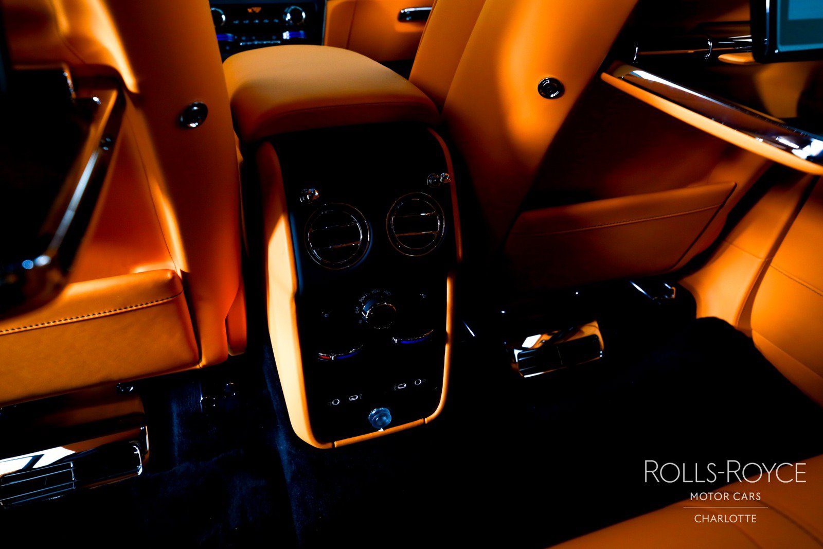 New 2027 Rolls-Royce Cullinan Black Badge AWD/4WD image 22