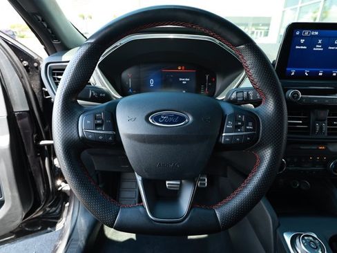 Used 2024 Ford Escape ST-Line AWD/4WD image 11