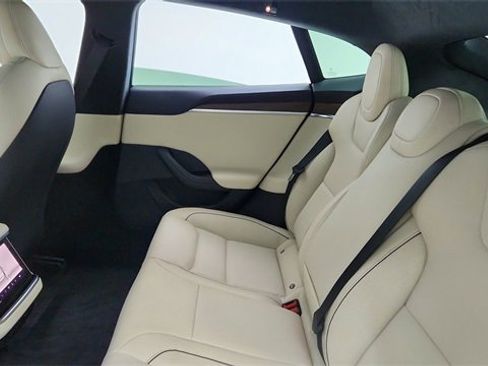 Used 2021 Tesla Model S Plaid image 28