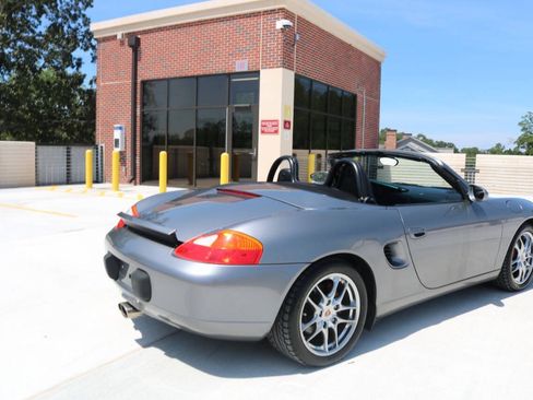 Used 2002 Porsche Boxster RWD image 22