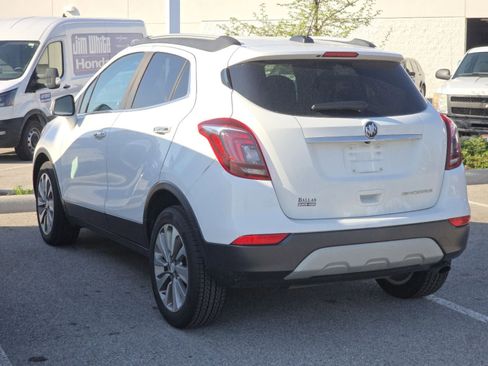 Used 2019 Buick Encore Preferred FWD image 3
