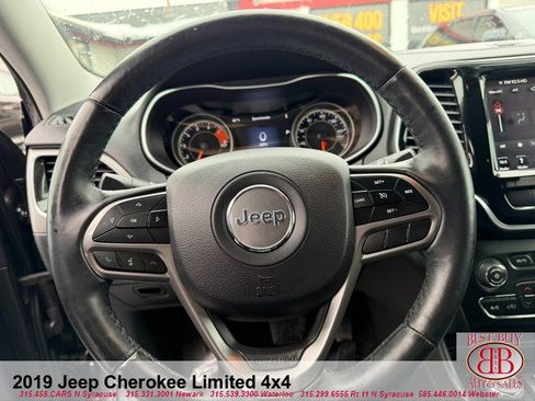 Used 2019 Jeep Cherokee Limited AWD/4WD image 15