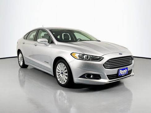Used 2013 Ford Fusion SE image 3