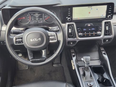 Certified 2022 Kia Sorento S image 24