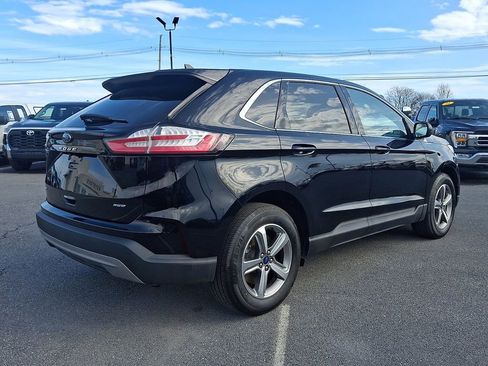 Certified 2022 Ford Edge SEL w/ Convenience Package image 6