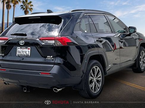 Used 2023 Toyota RAV4 XLE Premium AWD/4WD image 5
