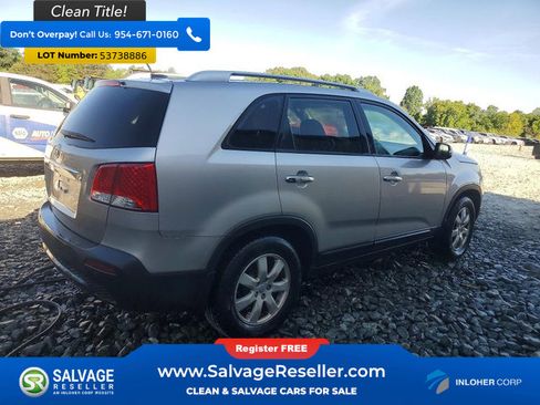 Used 2013 Kia Sorento LX w/ Convenience Pkg FWD image 4