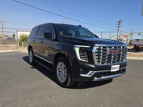 Used 2025 GMC Yukon Denali image 6