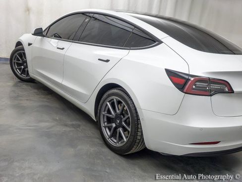 Used 2021 Tesla Model 3 Standard Range Plus image 10