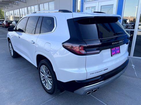 Used 2024 GMC Acadia Denali w/ Super Cruise Package AWD/4WD image 2
