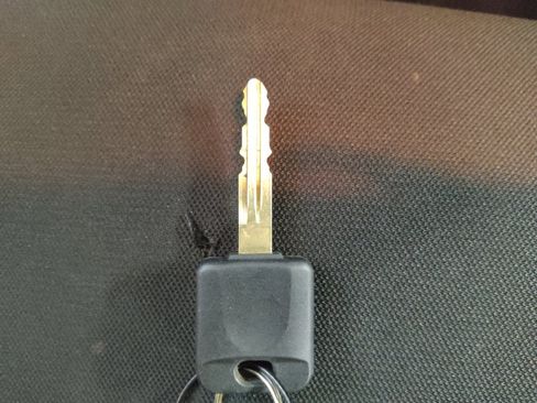 Used 2025 Nissan Versa S w/ Trunk Package FWD image 32