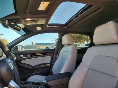 Used 2025 Honda Civic Sport Touring image 13