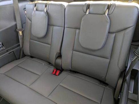 New 2026 Ford Explorer Active w/ Active Comfort Package AWD/4WD image 17