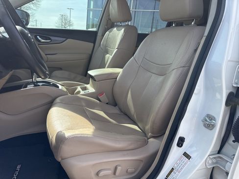 Used 2016 Nissan Rogue SL w/ SL Premium Package image 7