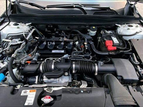 Used 2018 Honda Accord Sport image 29