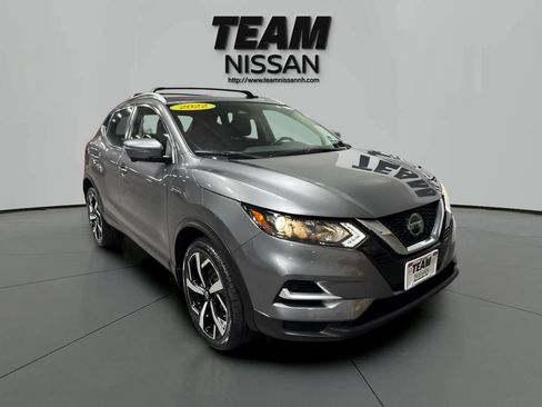 Used 2022 Nissan Rogue Sport SL image 1