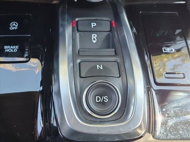 Used 2024 Acura MDX SH-AWD image 12