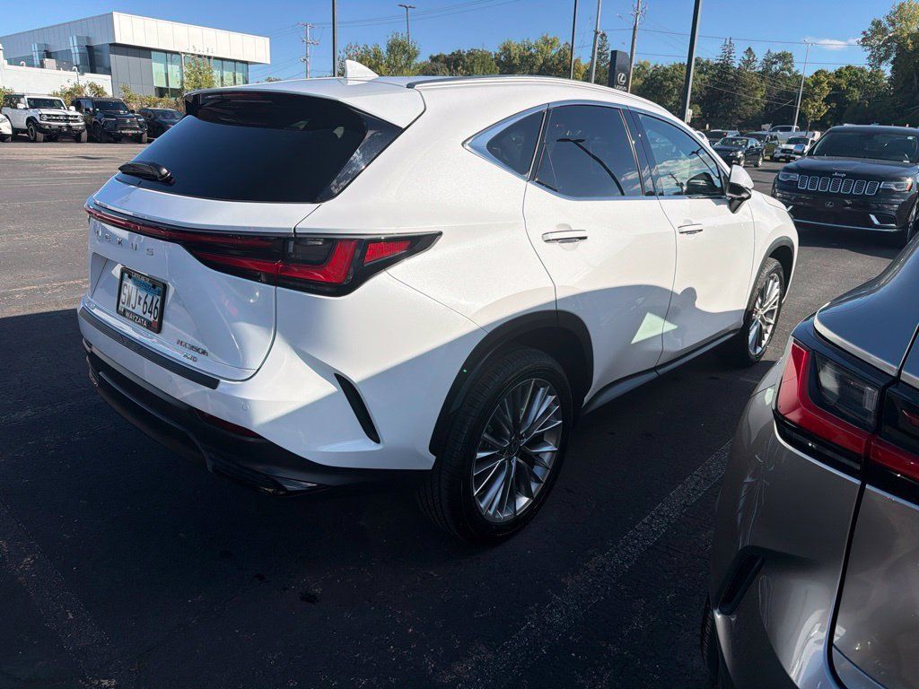 Used 2026 Lexus NX 350h AWD w/ Accessory Package (2T) image 15