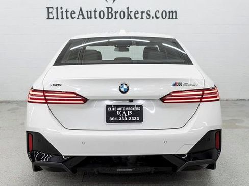 Used 2026 BMW 530i xDrive image 4