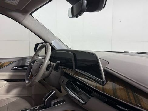 Used 2021 Cadillac Escalade ESV Sport Platinum image 32