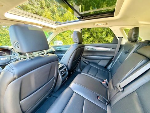 Used 2017 Cadillac XT5 Luxury image 5