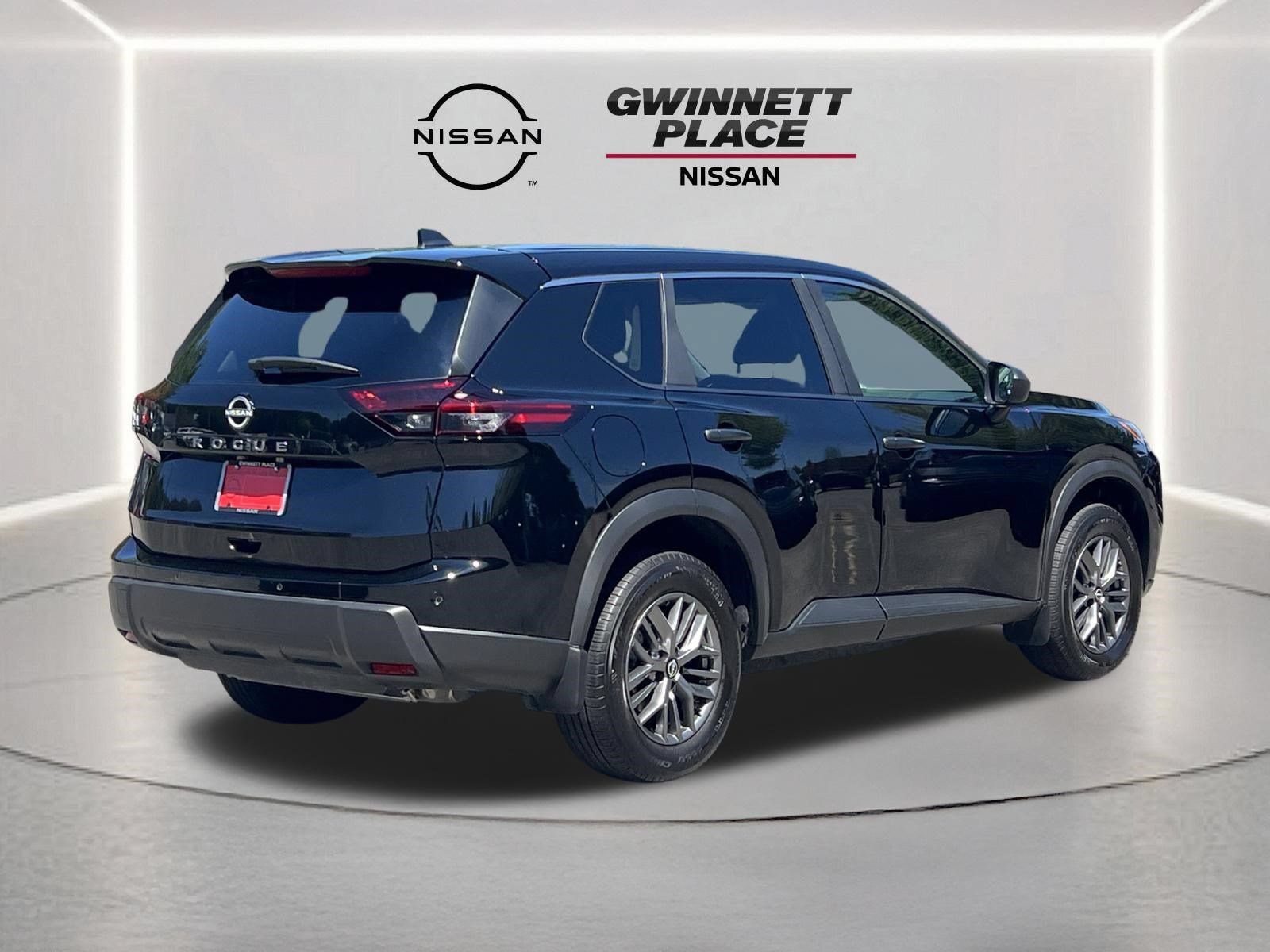 Used 2026 Nissan Rogue S FWD image 23